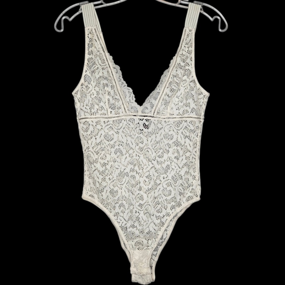 Victoria's Secret Off White Lace Bodysuit‎ M Floral Sheer Teddy Snap Bridal